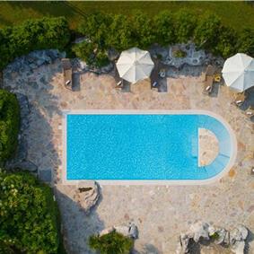 5 Bedroom Istrian Villa Estate with Large Pool and Gardens near Barban, Sleeps 12
